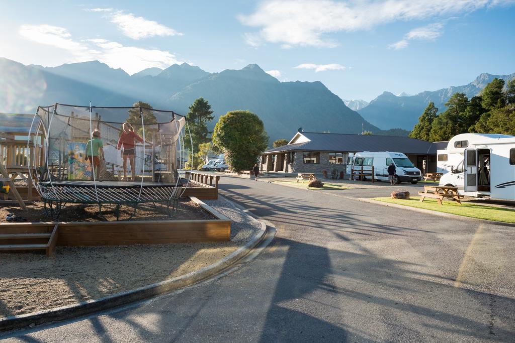 Fox Glacier Top 10 Holiday Park & Motels Екстер'єр фото