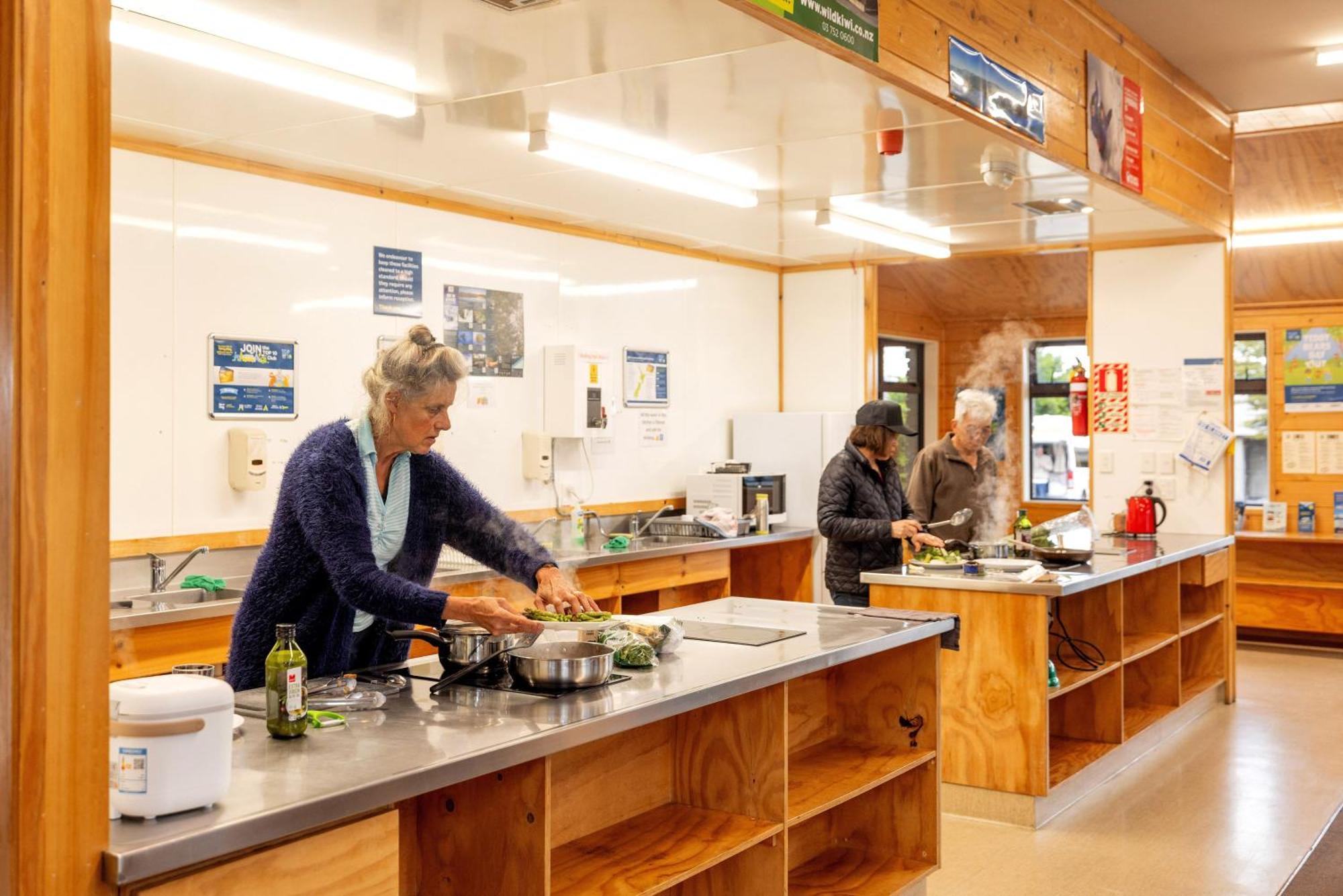 Fox Glacier Top 10 Holiday Park & Motels Екстер'єр фото